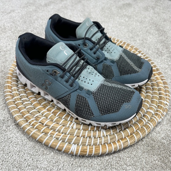 SOLD | On Cloud 2.0 Women’s Low Top Running Shoes in Tide Magnet Size 8.5 - Picture 2 of 16